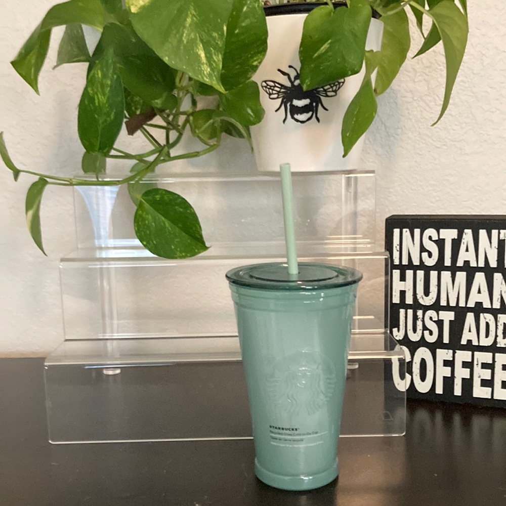 NWT and insert Starbucks ♻️ recycled glass cold cup w/ plastic straw & lid.